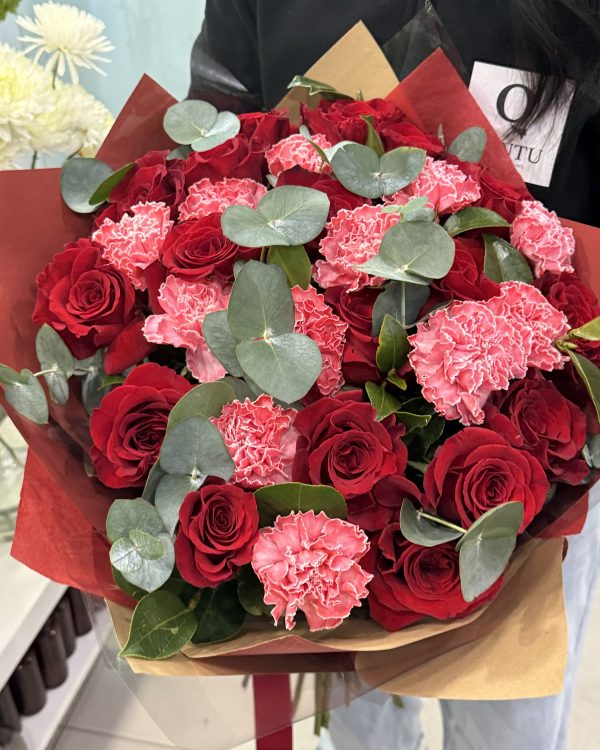 Roses and Carnations 18
